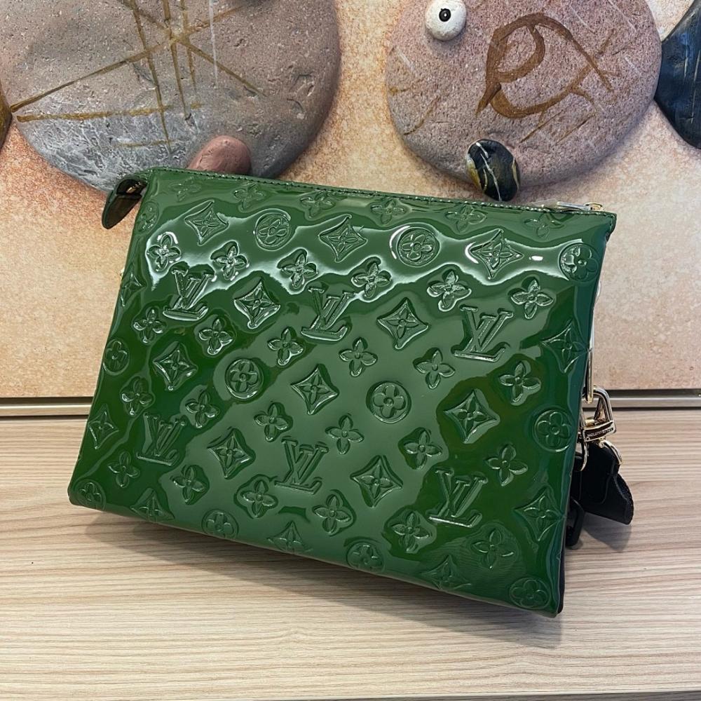 Baguette Brown Leather Shoulder Bag