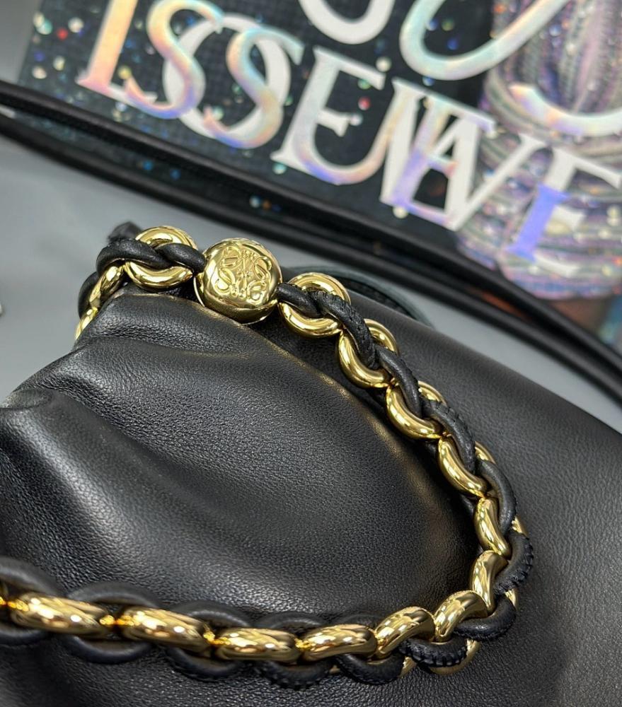 Classic Elegant Leather Shoulder Bag – Special Edition