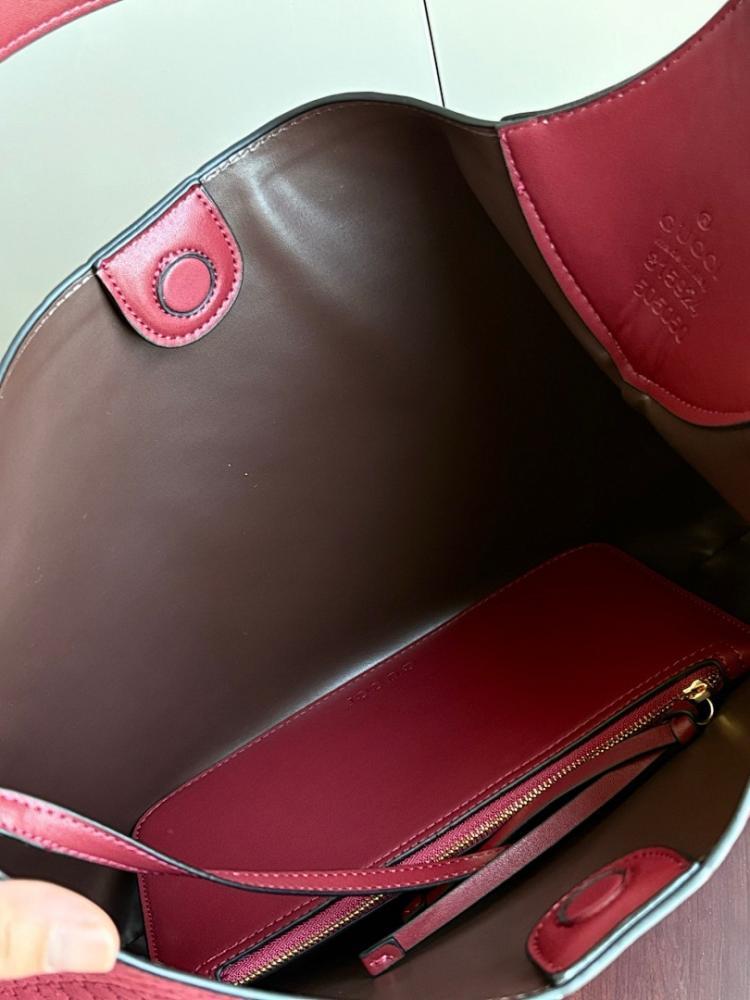 Italian-Inspired Stylish Pink Crossbody Bag