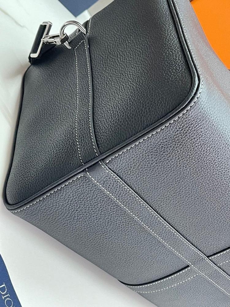 Elegant Black Printed Calfskin Shoulder Bag – Limited Edition
