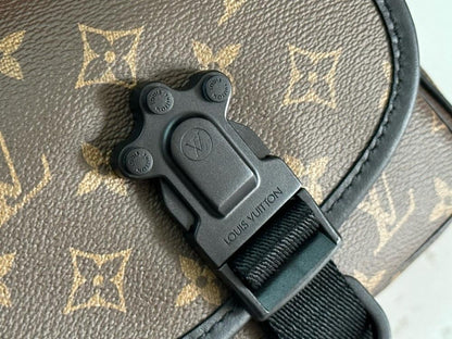 Classic Leather Travel Bag – Limited Edition