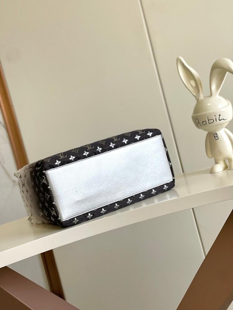 Modern Luxury Silver Nylon Shoulder Bag – Limited Edition