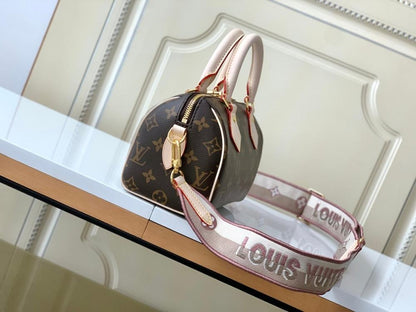Stylish Premium Leather Travel Bag