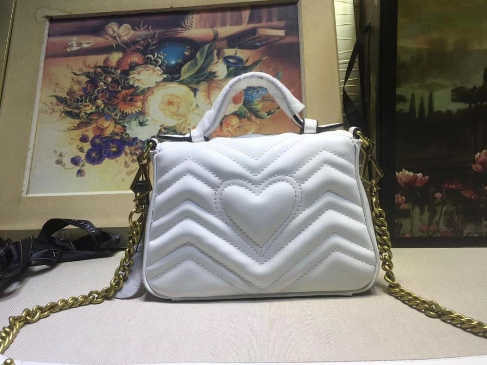 Luxury Elegant Shoulder Bag – Limited Edition
