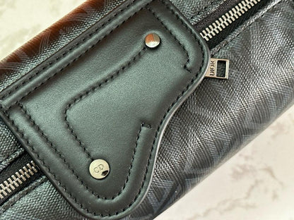 Elegant Leather Top Handle Bag – Special Edition