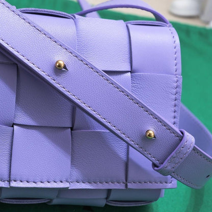 Stylish Green Lambskin Shoulder Bag – Special Edition