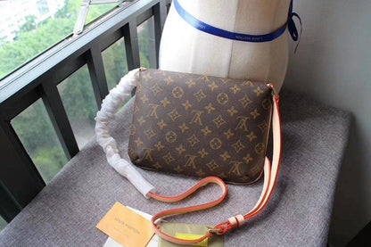 Neverfull Monogram Shoulder Bag