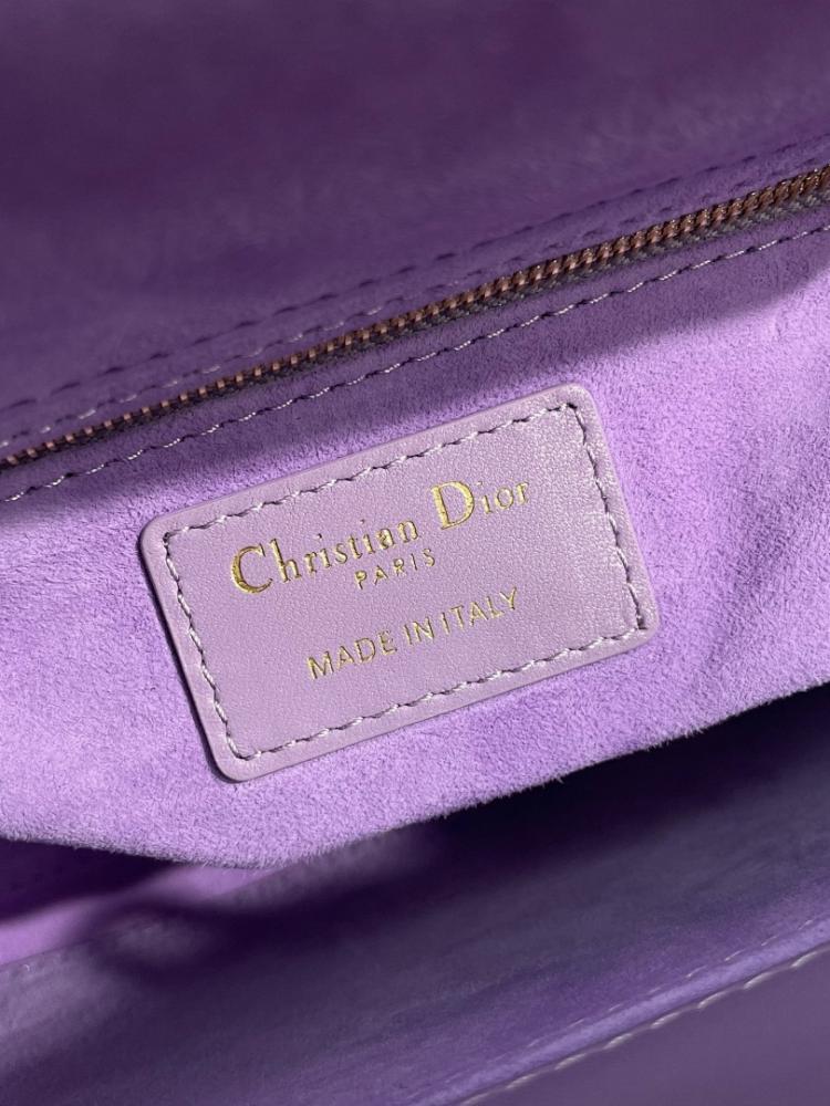 Stylish Leather Shoulder Bag – Limited Edition