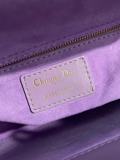 Stylish Leather Shoulder Bag – Limited Edition