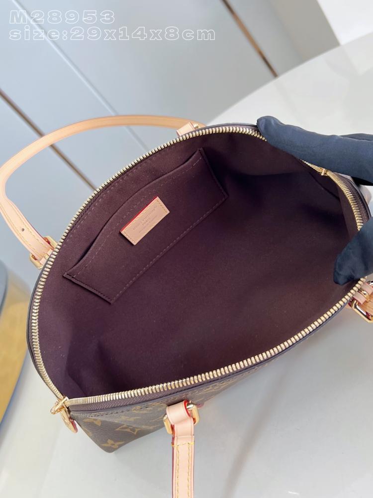 Classic Shoulder Bag