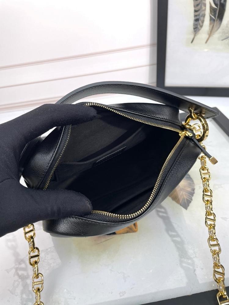 Classic Refined Gold Embroidered Leather Shoulder Bag