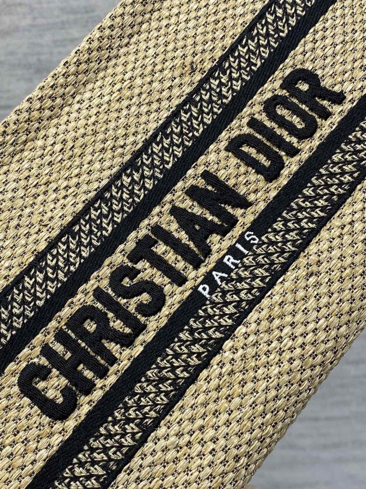 Embroidered Shoulder Bag