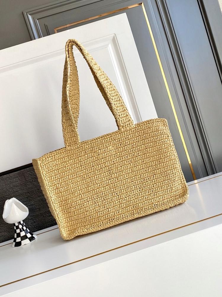 VLogo Signature Raffia Crossbody Bag