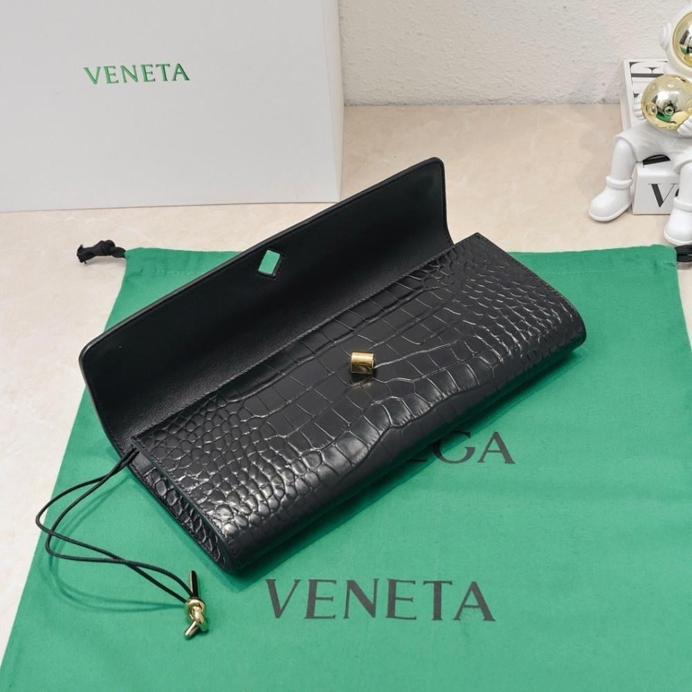 Modern Leather Top Handle Bag