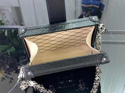 Elegant Shoulder Bag