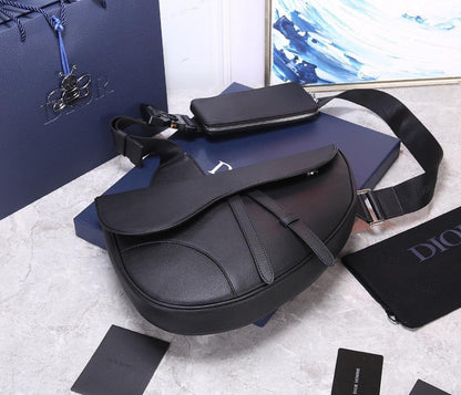 Saddle Black Calfskin Shoulder Bag
