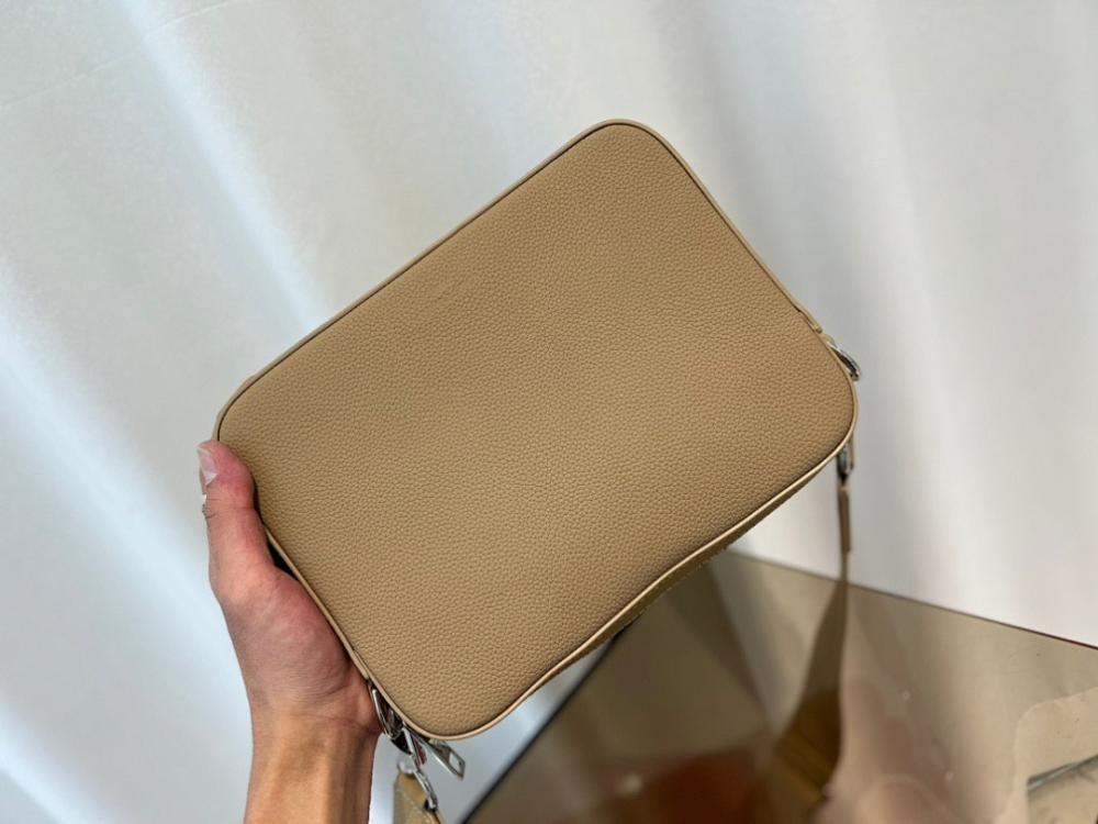 Stylish Refined Leather Crossbody Bag