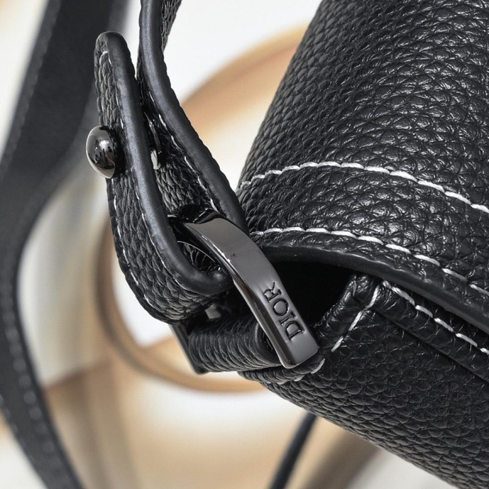 Stylish Refined Black Calfskin Shoulder Bag