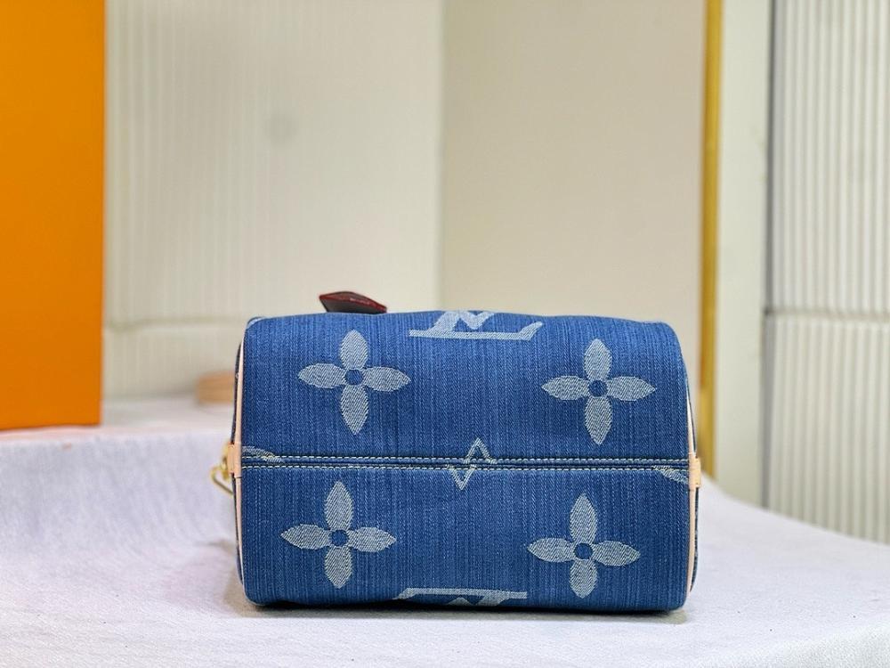 Modern Stylish Leather Top Handle Bag