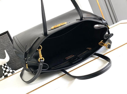 Italian-Inspired Stylish Gold Shoulder Bag