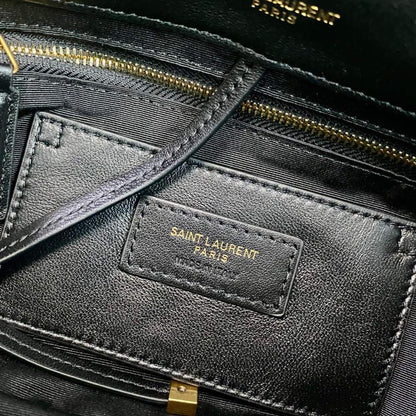Elegant Shoulder Bag