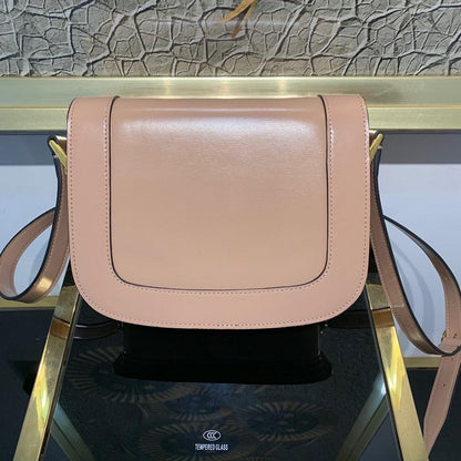 Stylish Gold Leather Shoulder Bag – Special Edition