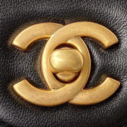 Elegant Leather Shoulder Bag
