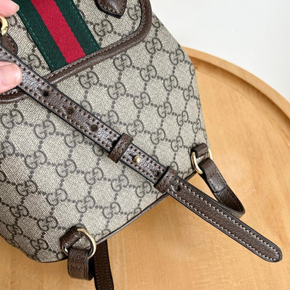 Modern Italian-Inspired Crossbody Bag