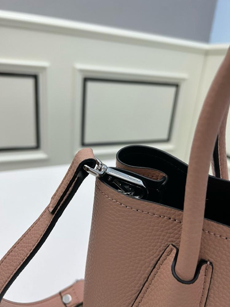 Classic Italian-Inspired White Quilted Leather Shoulder Bag