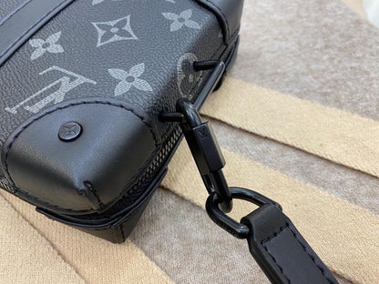 Classic Shoulder Bag – Limited Edition