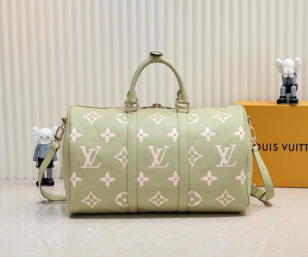Classic Refined Leather Shoulder Bag