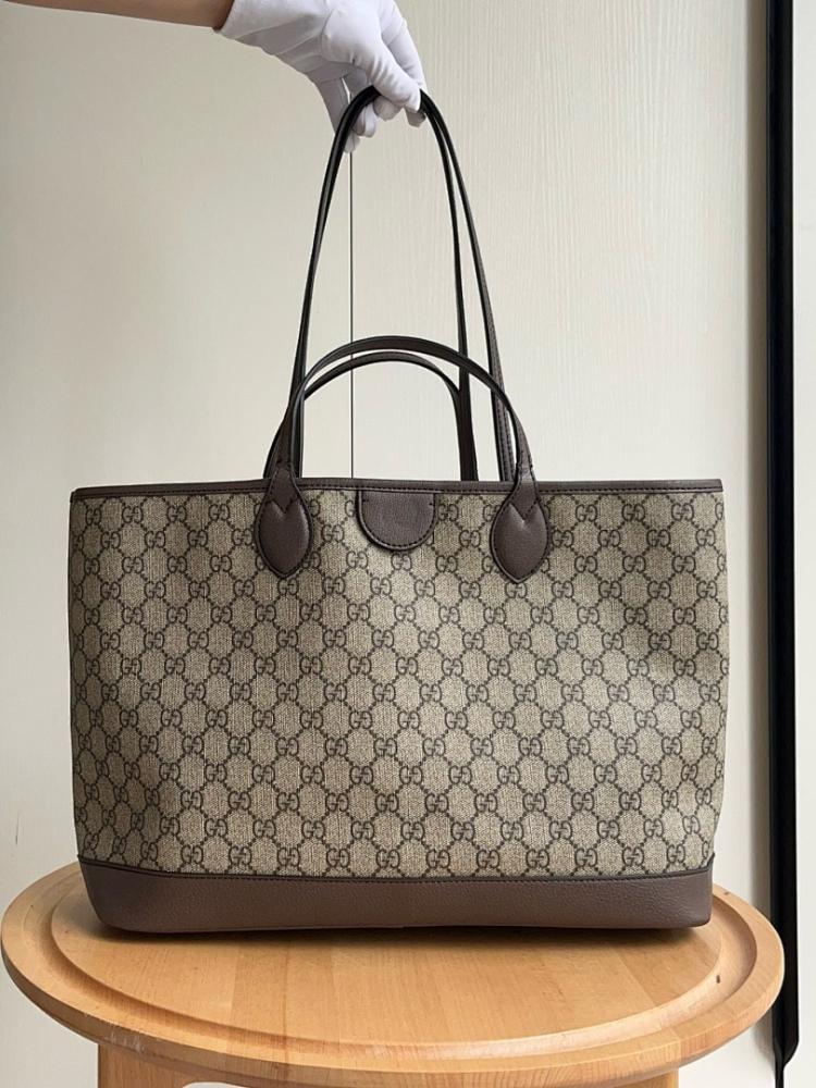 Modern Luxury Shoulder Bag – Special Edition