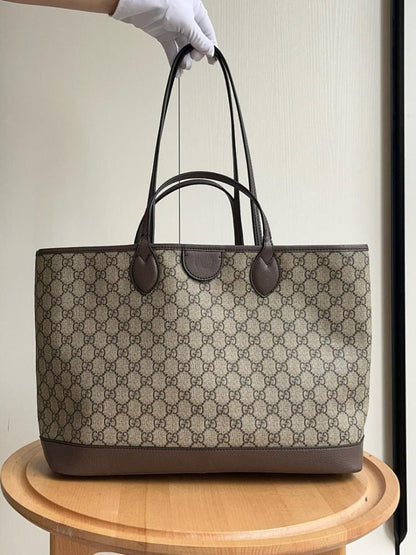 Modern Luxury Shoulder Bag – Special Edition