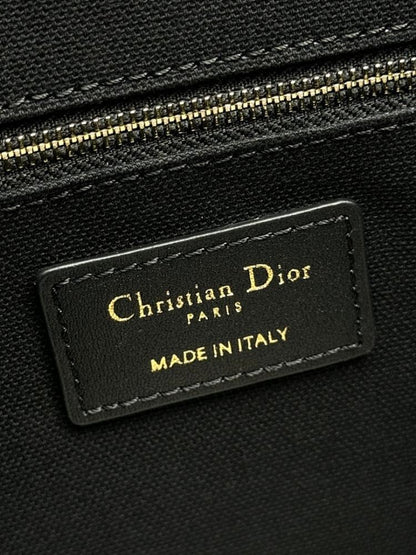Stylish Premium Embroidered Leather Shoulder Bag