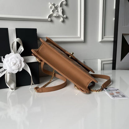 Alma Shoulder Bag