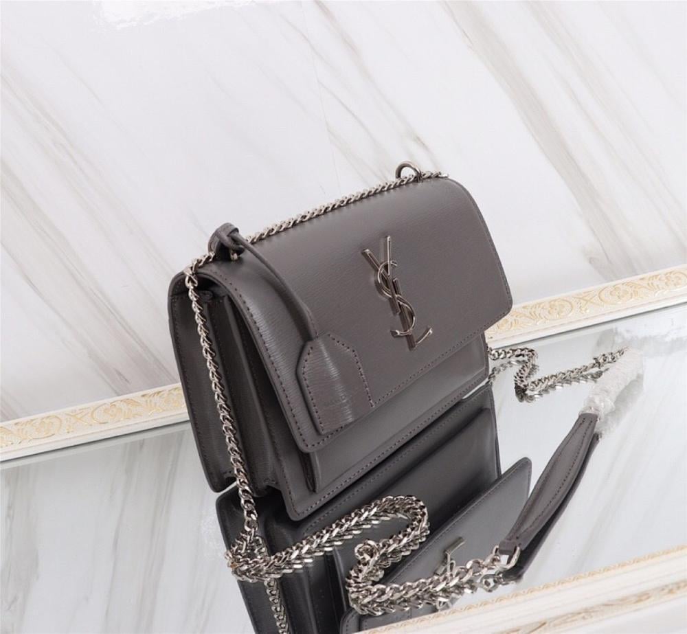 Elegant Refined Silver Leather Shoulder Bag