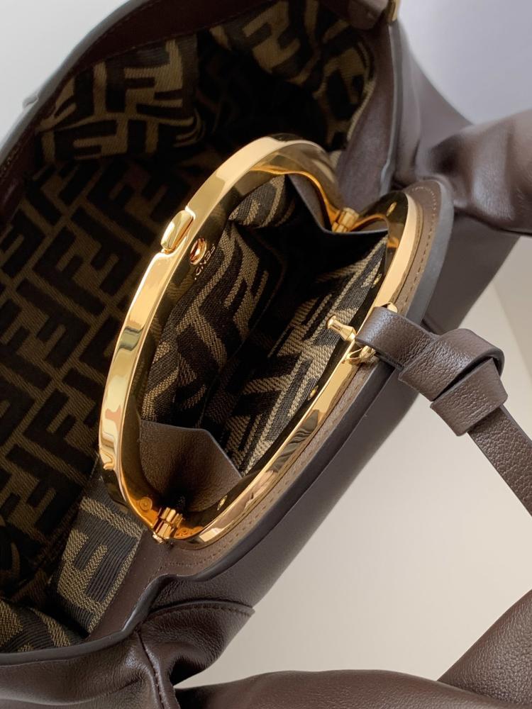 Classic Leather Shoulder Bag