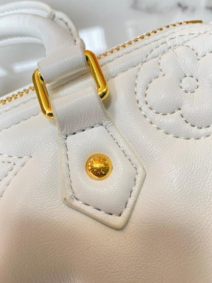 Luxury Stylish Quilted Calfskin Shoulder Bag