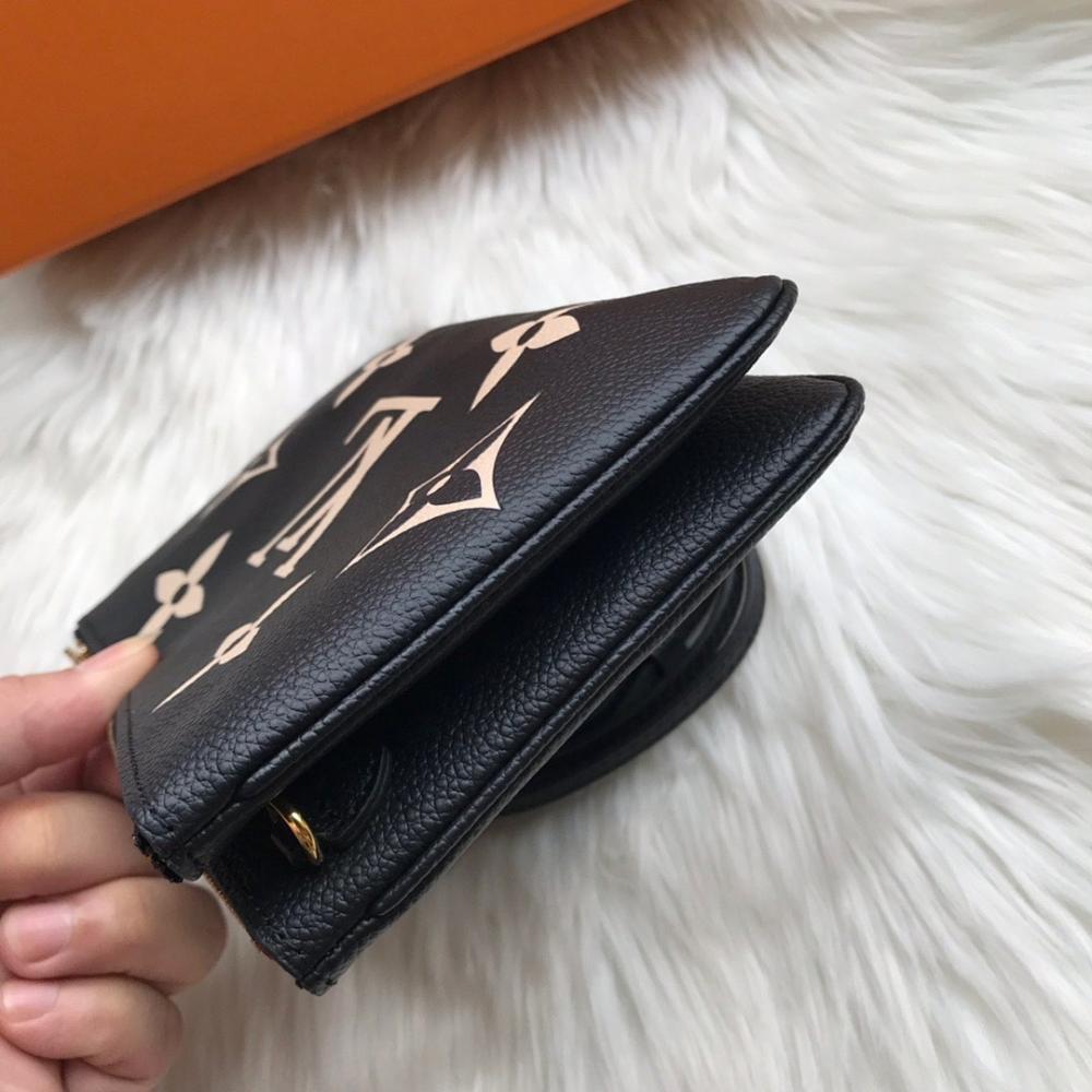 Modern Italian-Inspired Leather Shoulder Bag