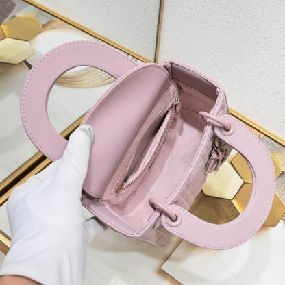 Italian-Inspired Elegant Shoulder Bag