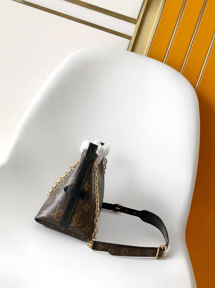 Arco Embroidered Leather Shoulder Bag
