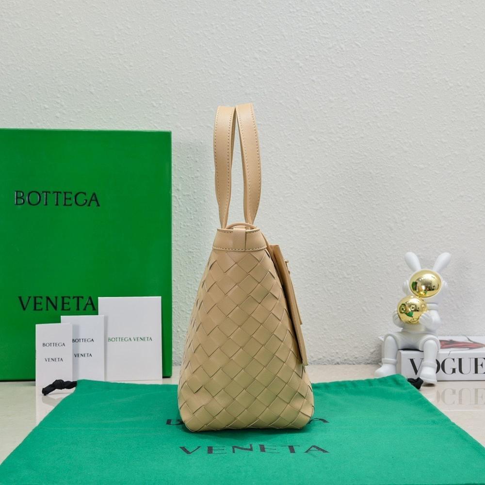 Elegant Stylish Lambskin Top Handle Bag