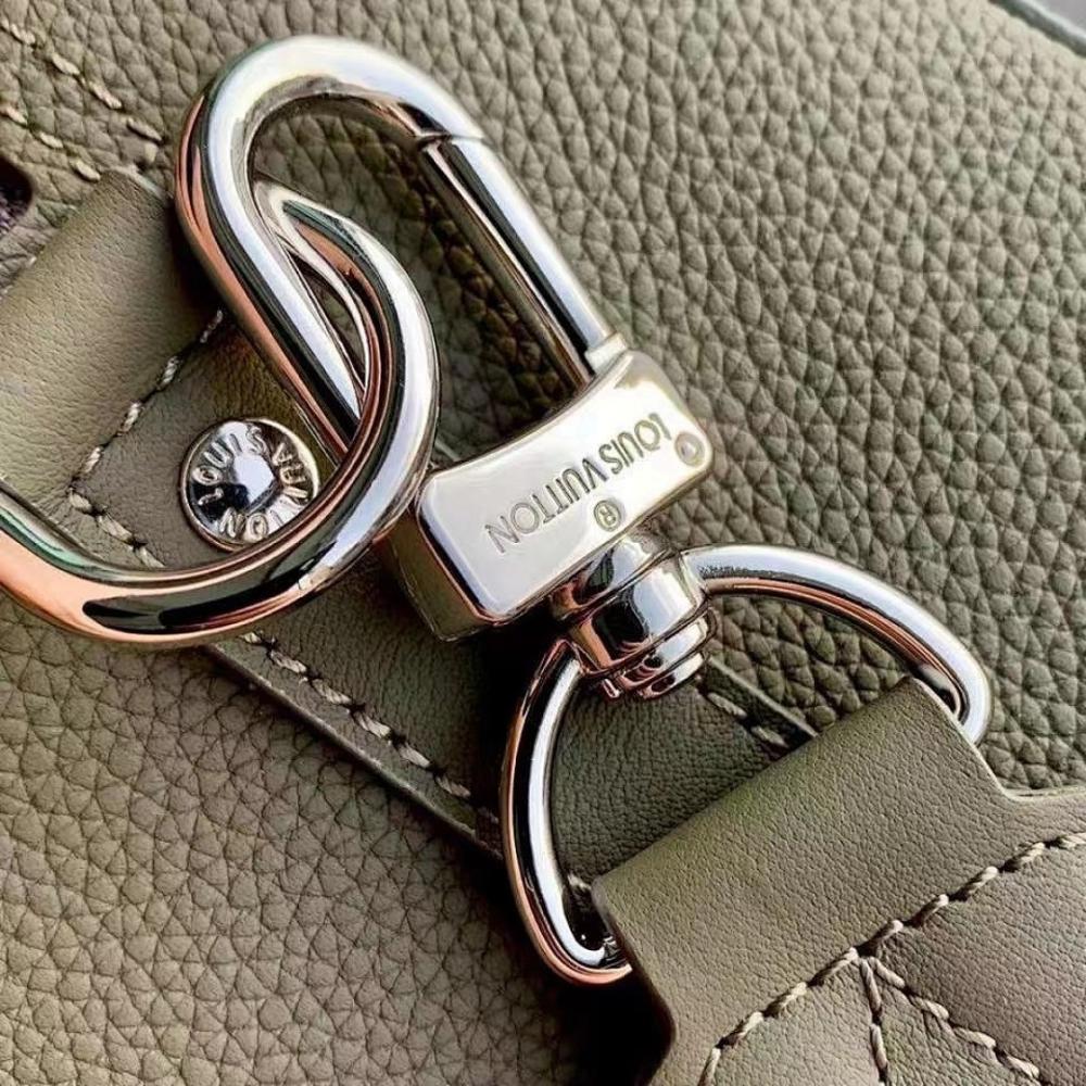 Elegant Refined Calfskin Shoulder Bag
