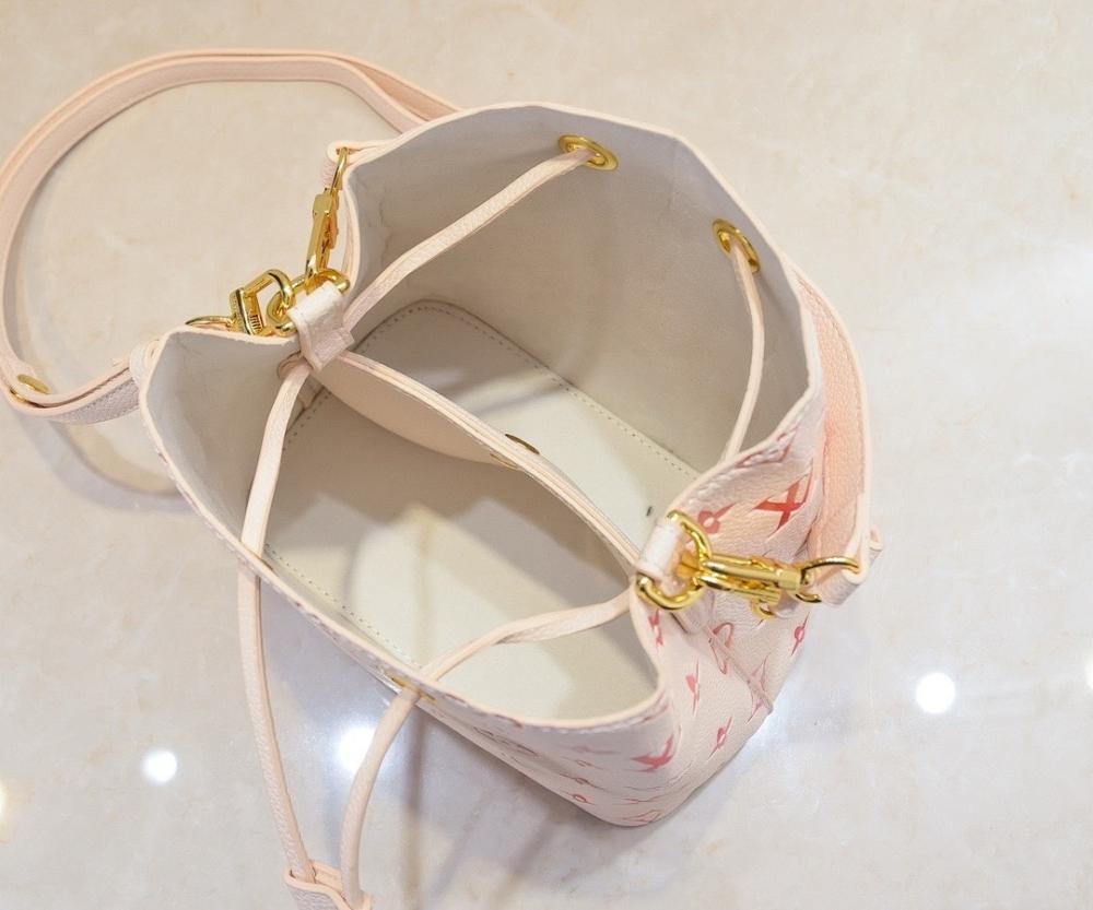 Stylish Leather Shoulder Bag – Special Edition