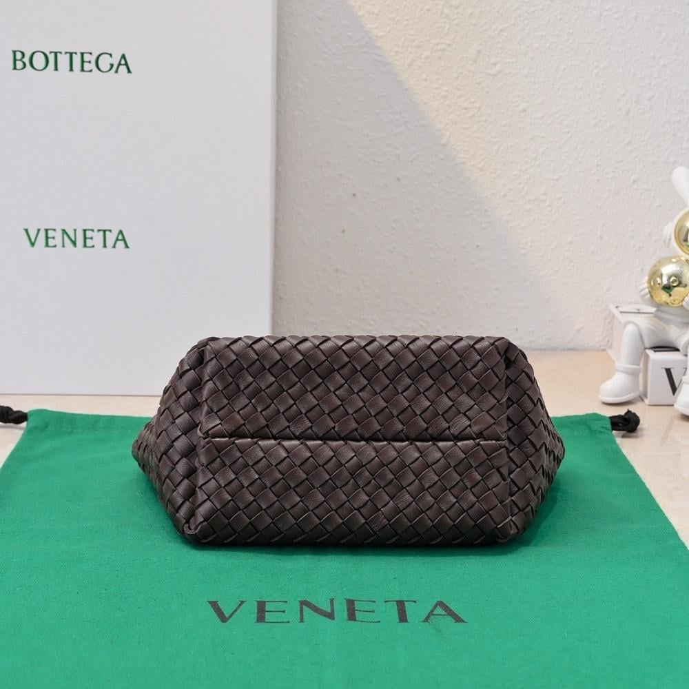 Modern Elegant Woven Shoulder Bag