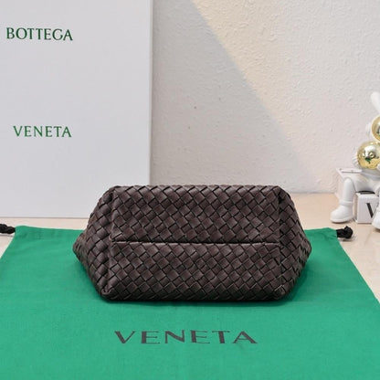 Modern Elegant Woven Shoulder Bag