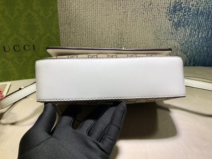 Stylish Shoulder Bag – Limited Edition