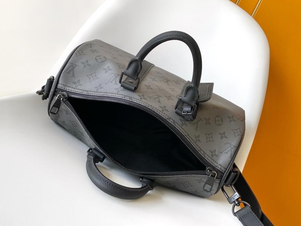 Classic Calfskin Shoulder Bag