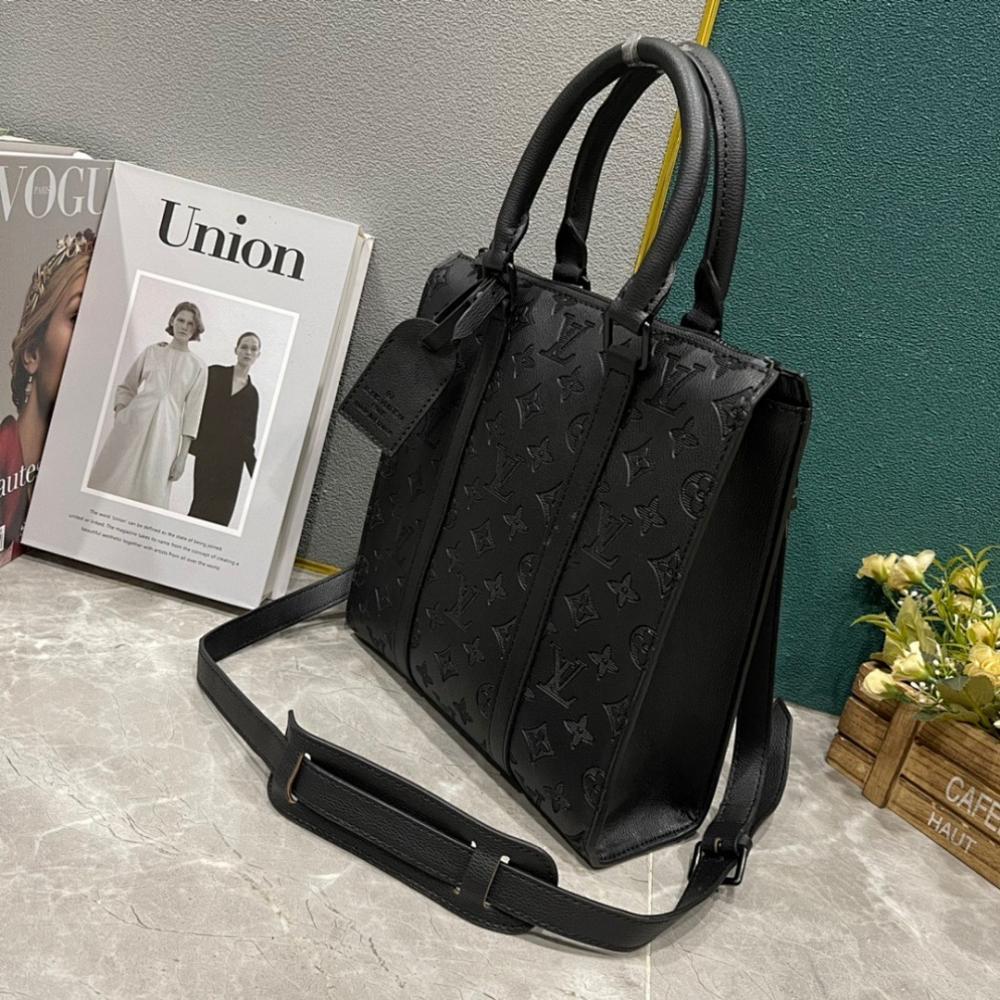 Modern Elegant Leather Crossbody Bag