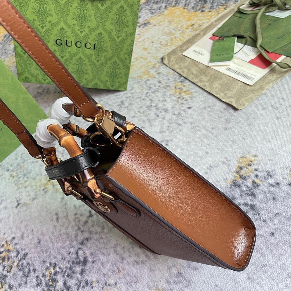 Stylish Crossbody Bag – Special Edition